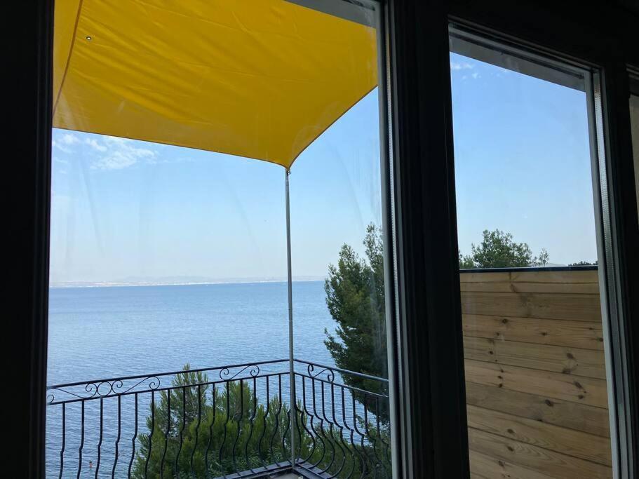 Appartement T4 Terrasse Et Vue Istres Eksteriør bilde