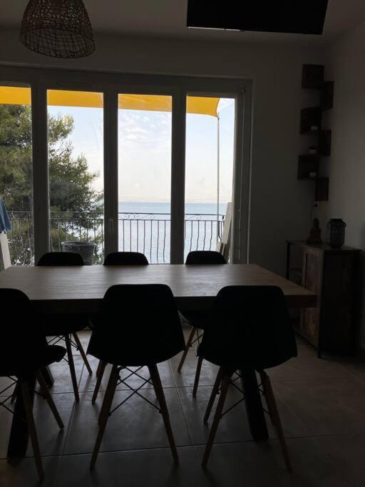 Appartement T4 Terrasse Et Vue Istres Eksteriør bilde