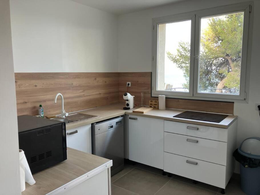 Appartement T4 Terrasse Et Vue Istres Eksteriør bilde