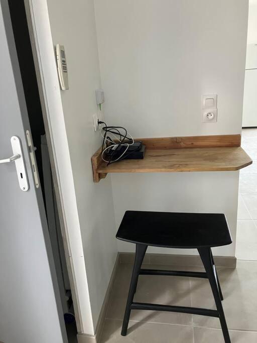 Appartement T4 Terrasse Et Vue Istres Eksteriør bilde