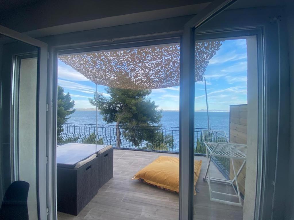 Appartement T4 Terrasse Et Vue Istres Eksteriør bilde