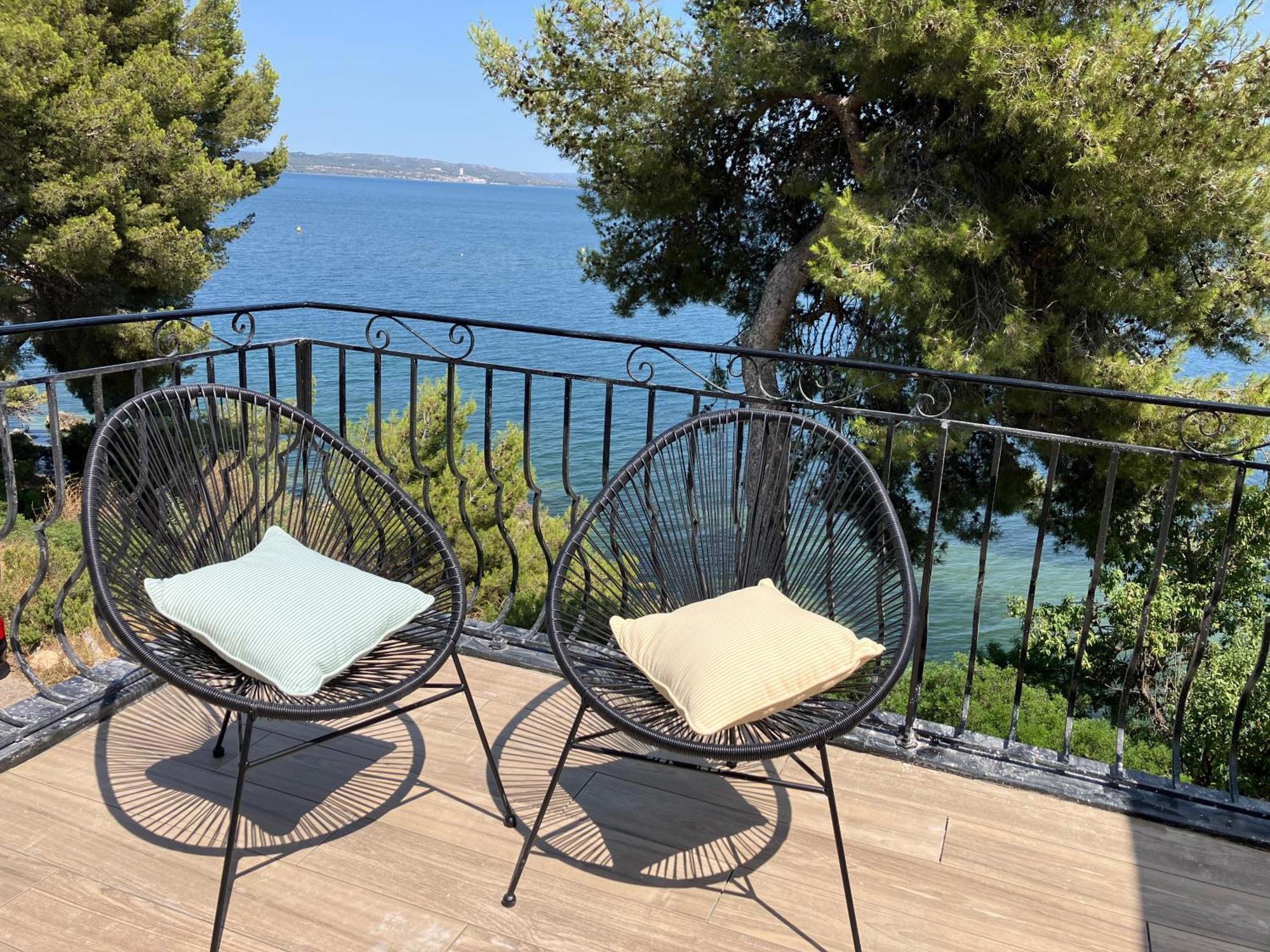 Appartement T4 Terrasse Et Vue Istres Eksteriør bilde
